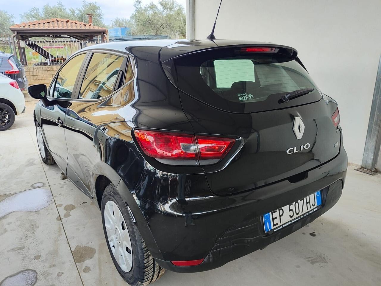 Renault Clio 1.5 dCi 8V 75CV 5 permuto