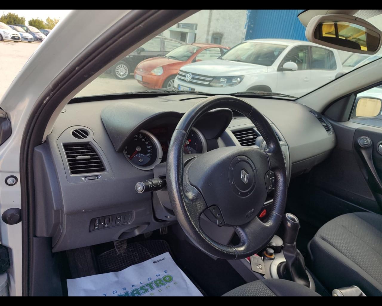 RENAULT Mégane 2ª serie - Mégane 1.5 dCi/100CV 5 porte Sportway