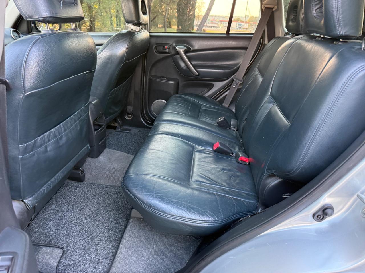 Toyota RAV 4 RAV4.com 2.0 Tdi D-4D cat 5 porte