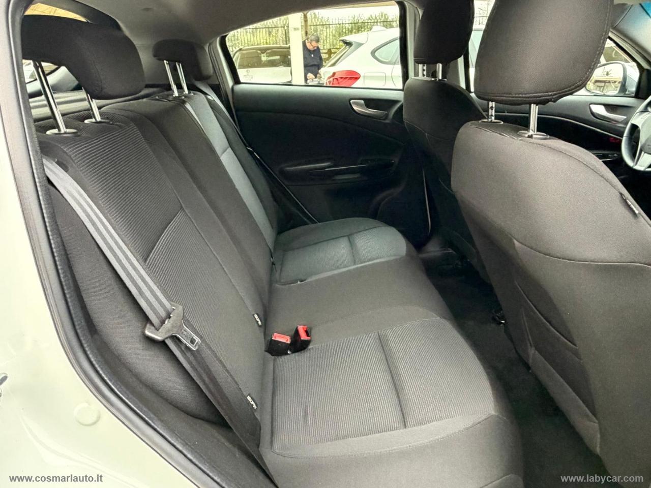 ALFA ROMEO Giulietta 1.6 JTDm-2 105 CV Distinctive