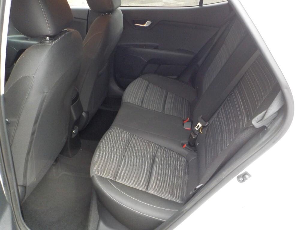 Kia Stonic 1.0 T-GDi GPL DCT Style (Automatica)