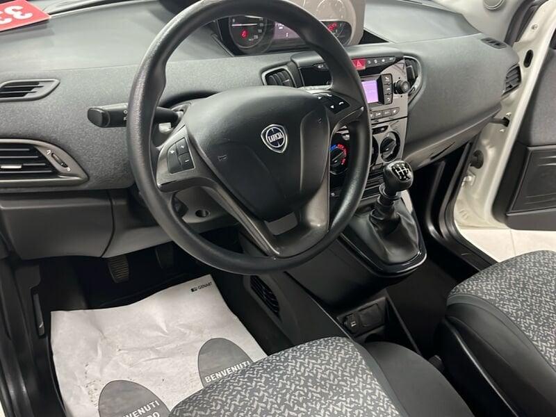 Lancia Ypsilon 1.0 FireFly 70cv S&S Hybrid SILVER PLUS
