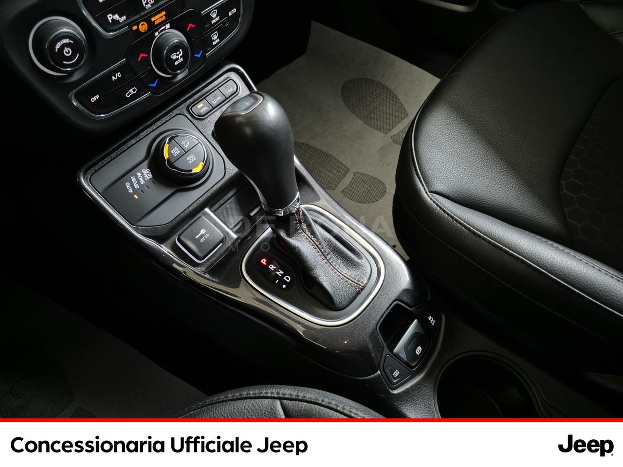 Jeep Compass 1.3 turbo t4 phev limited 4xe at6