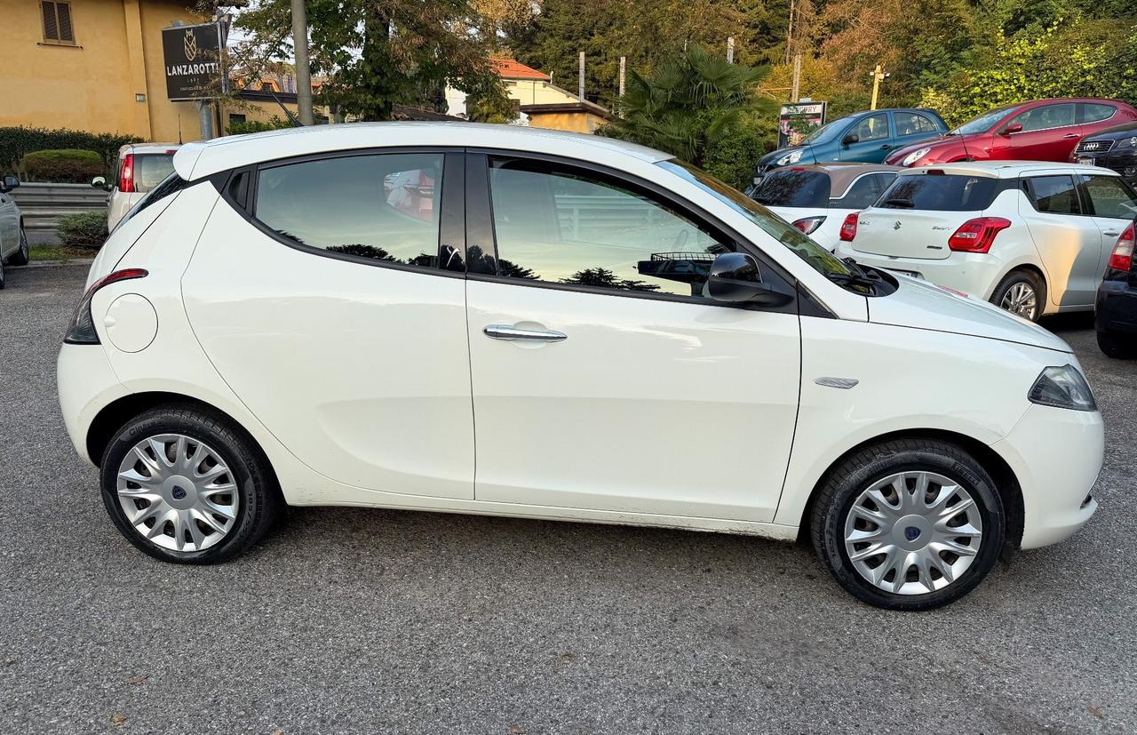 Lancia Ypsilon 1.2 benzina