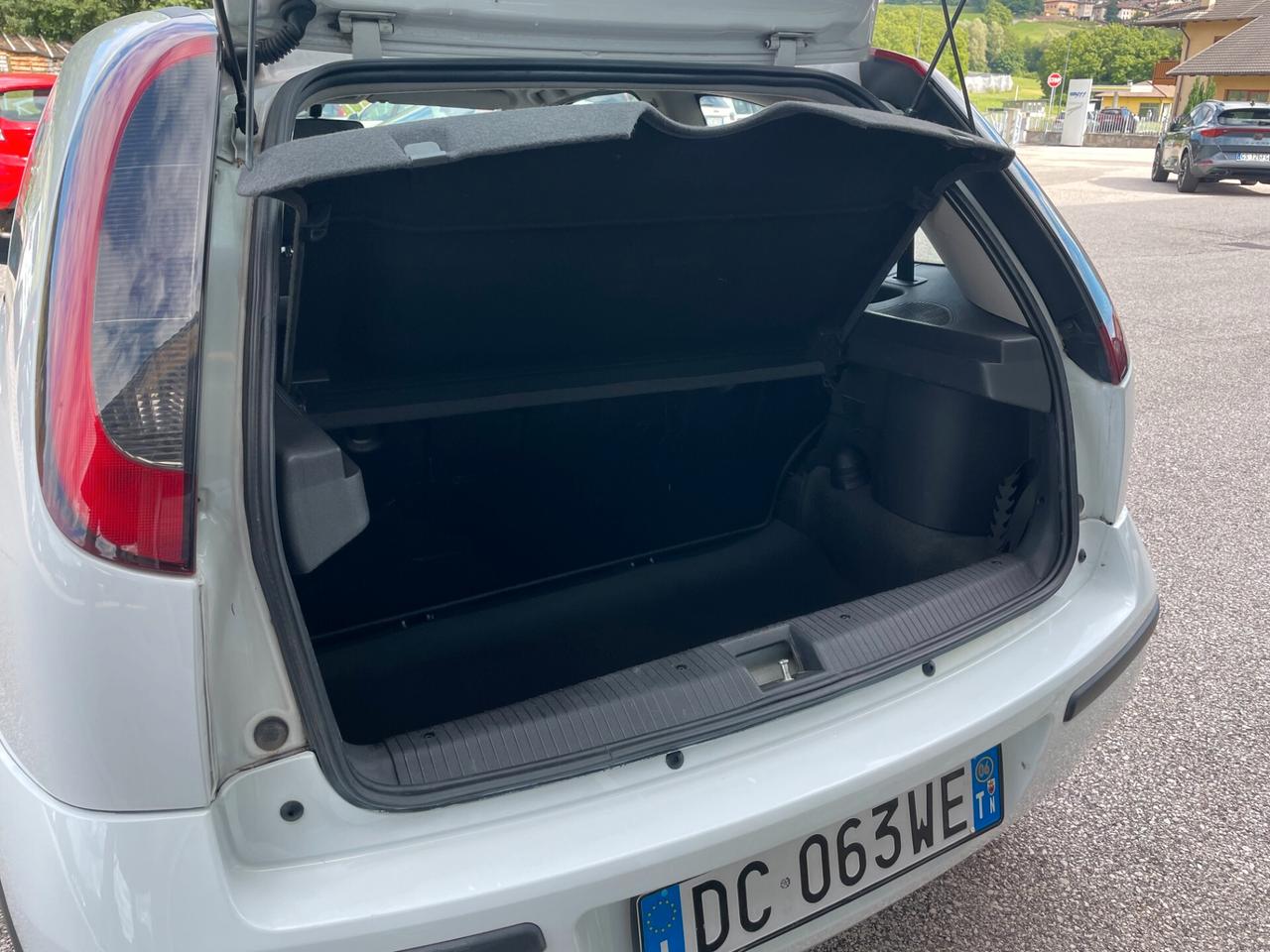 Opel Corsa 1.0 12V 3 porte "KM 81.000"