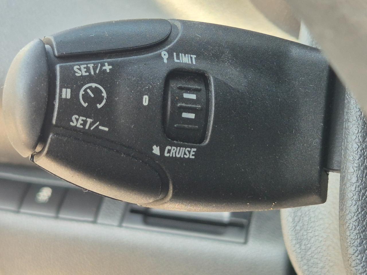 Peugeot 5008 1.6 HDi 115CV Active