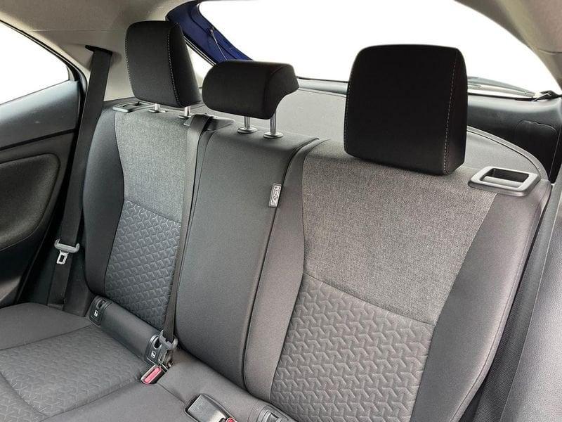 Toyota Yaris Cross Yaris Cross 1.5h Active fwd 116cv e-cvt IVA ESPOSTA