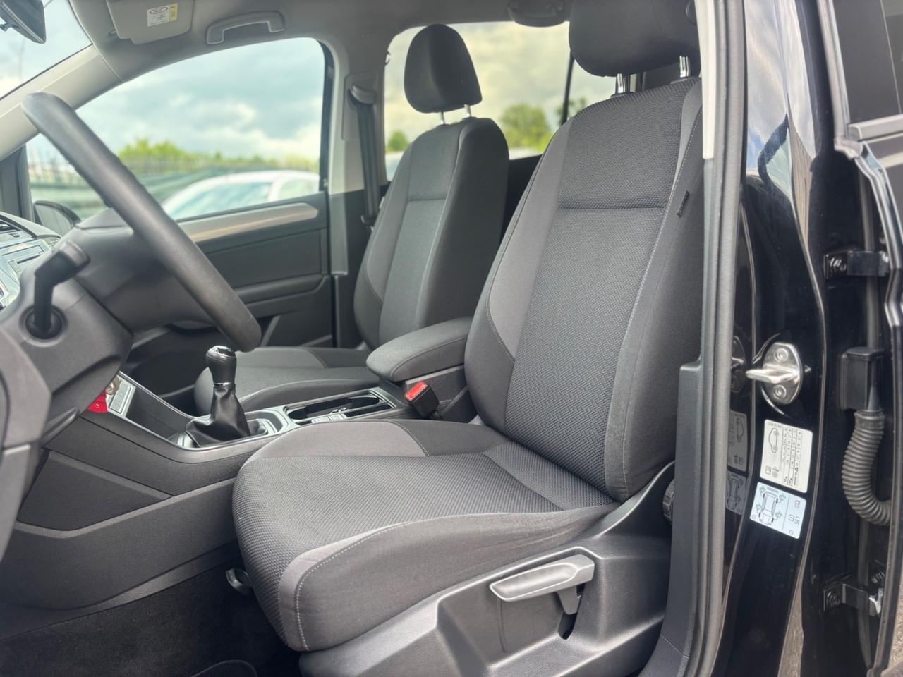 Volkswagen Touran 1.6 TDI 115 CV 7 posti km 180 mil anno 2019 euro 6