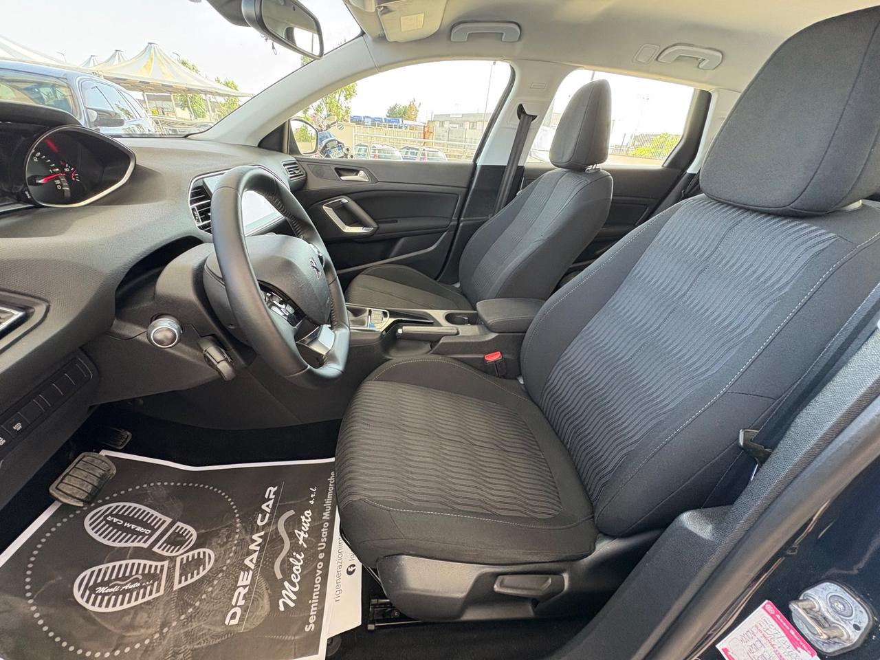 Peugeot 308 BlueHDi 120 S&S EAT6 Business