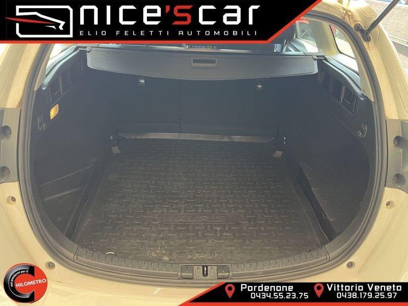 Toyota Auris Touring Sports 1.8 Hybrid Active