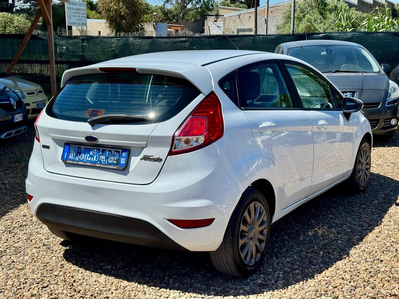 Ford Fiesta 1.5 TDCi 75CV 5 porte Titanium