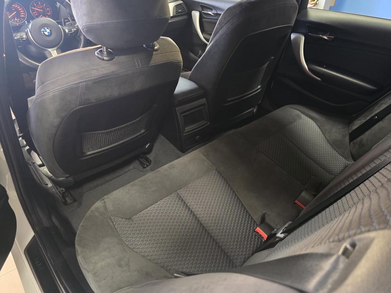 Bmw 116 116d 5p. Urban