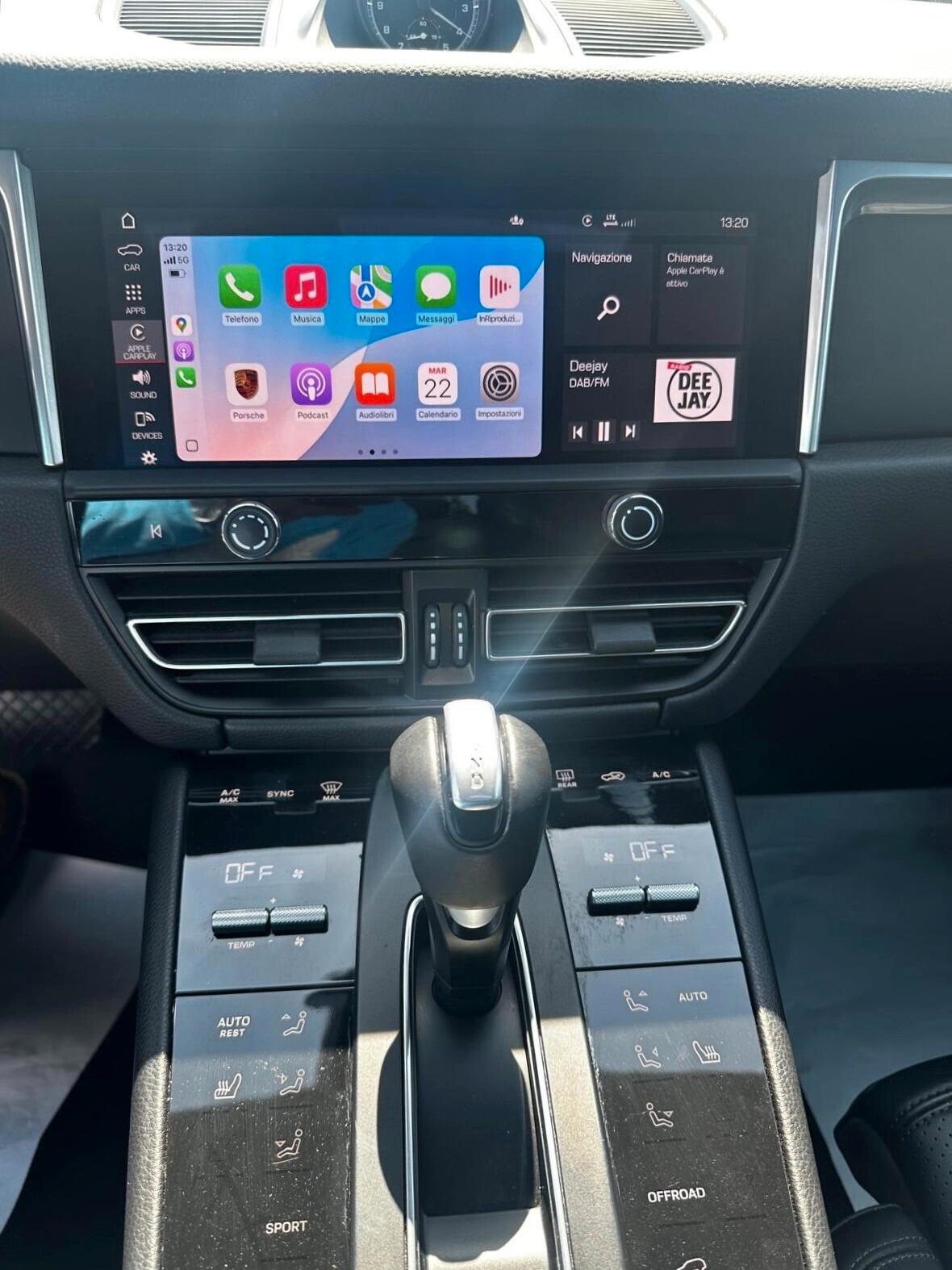 Porsche Macan 2.0 /tetto/pasm/carplay/full