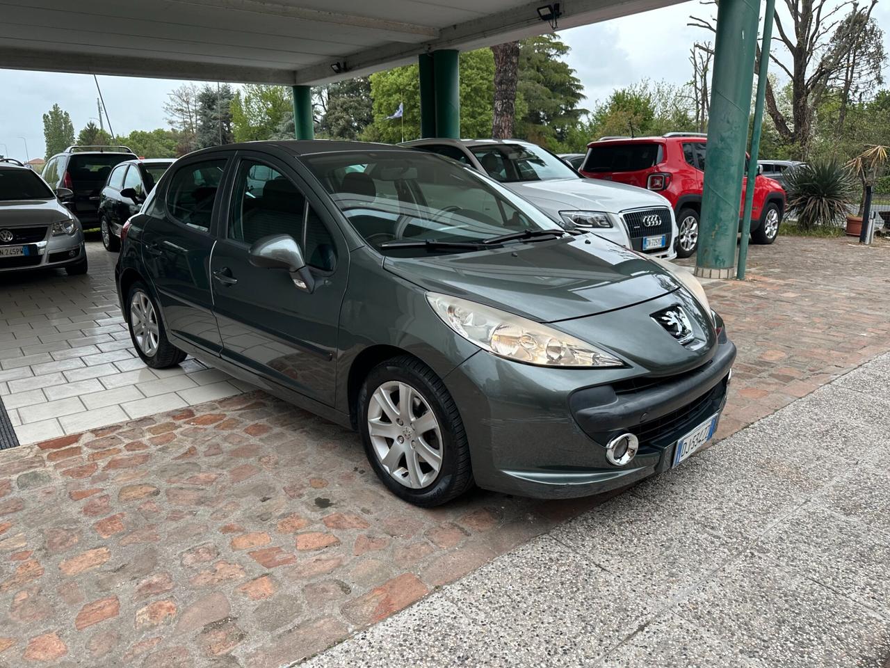 Peugeot 207 1.6 109CV aut. (12 RATE)