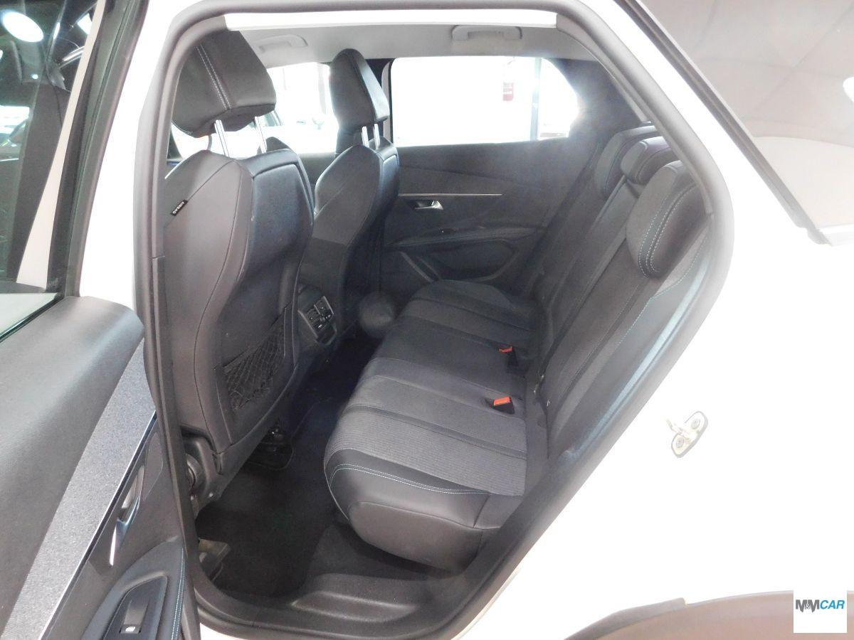PEUGEOT - 3008 - BlueHDi 130 EAT8 S&S Allure