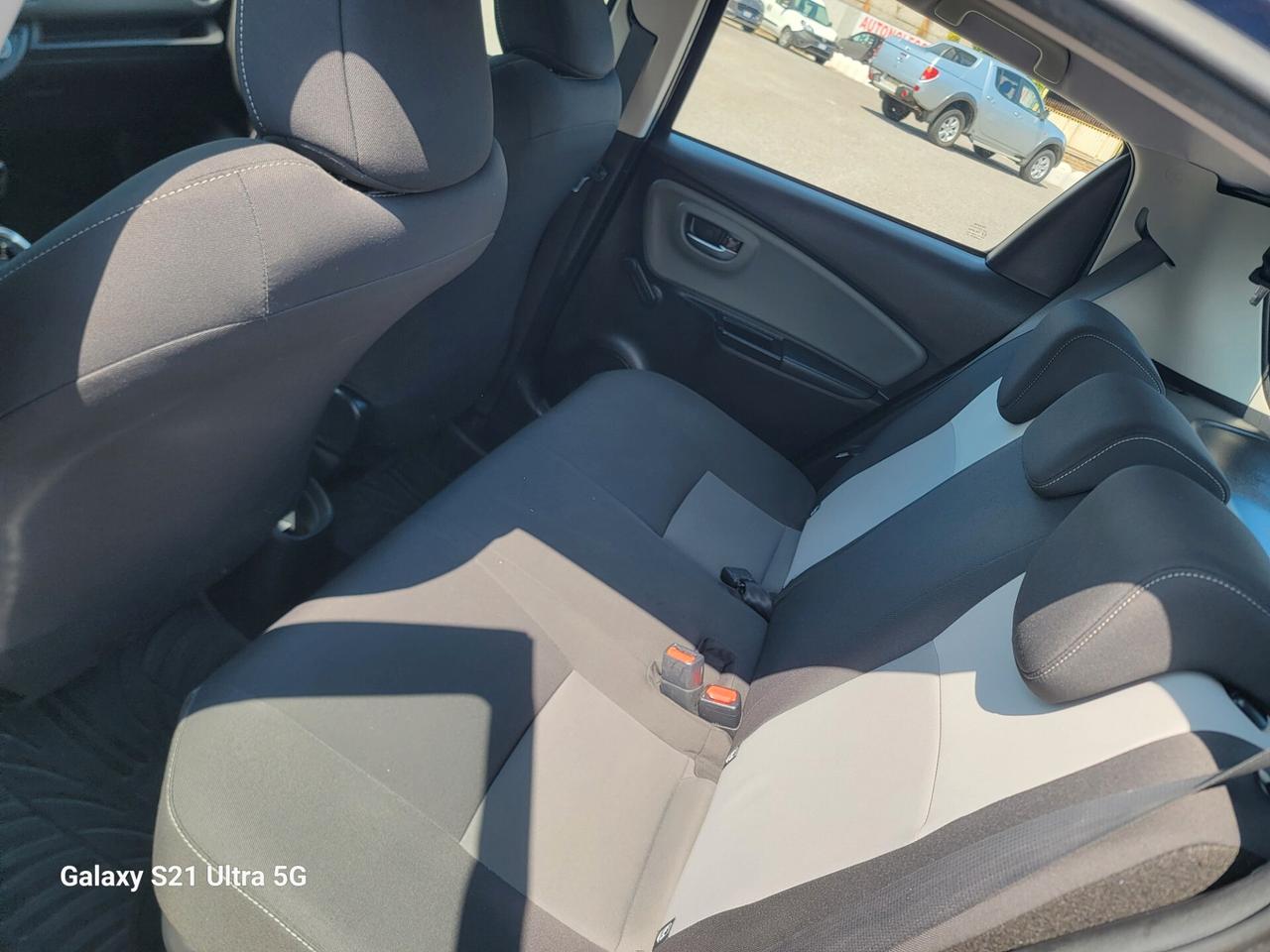 Toyota Yaris 1.5 Hybrid Active SOLO 42 MILA KM !
