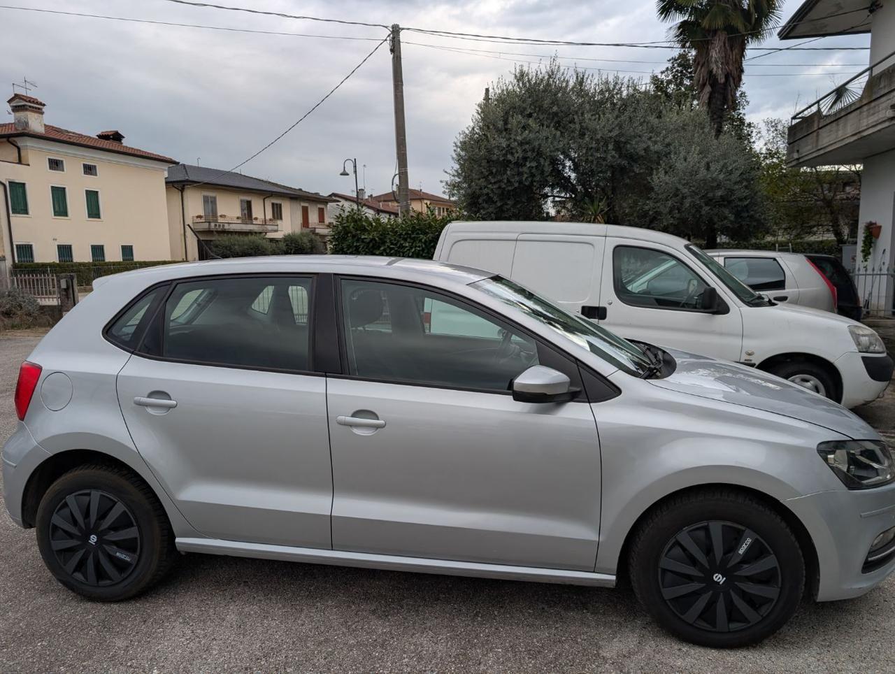 Volkswagen Polo 1.4 Tdi 5 P. Neopatentati Diesel Euro 6 Comfortline 75cv