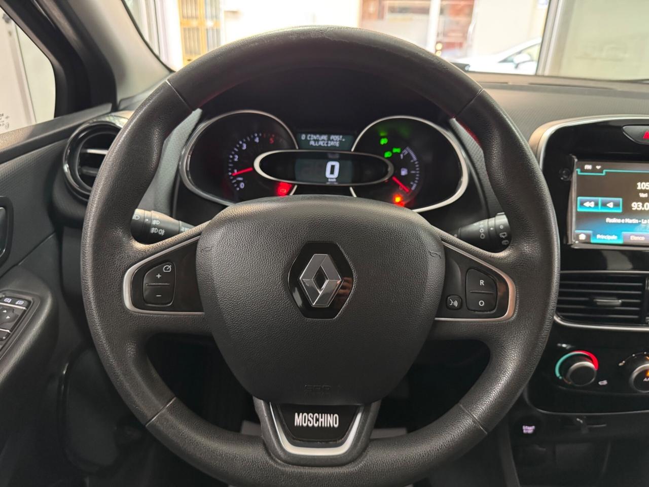 Renault Clio dCi 8V 75 CV 5 porte Moschino Intens