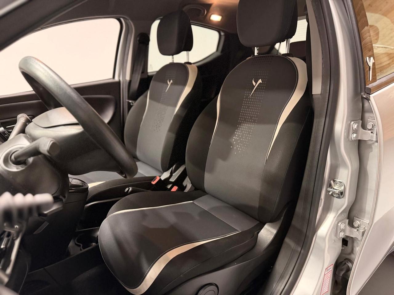 Lancia Ypsilon 1.2 69 CV 5 porte Elle