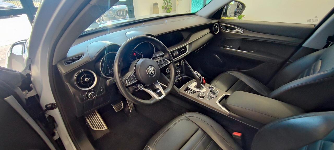 Alfa Romeo Stelvio 2.2 Turbodiesel 210 CV AT8 Q4 Veloce Tì