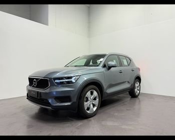 VOLVO XC40 2.0 D3 MOMENTUM