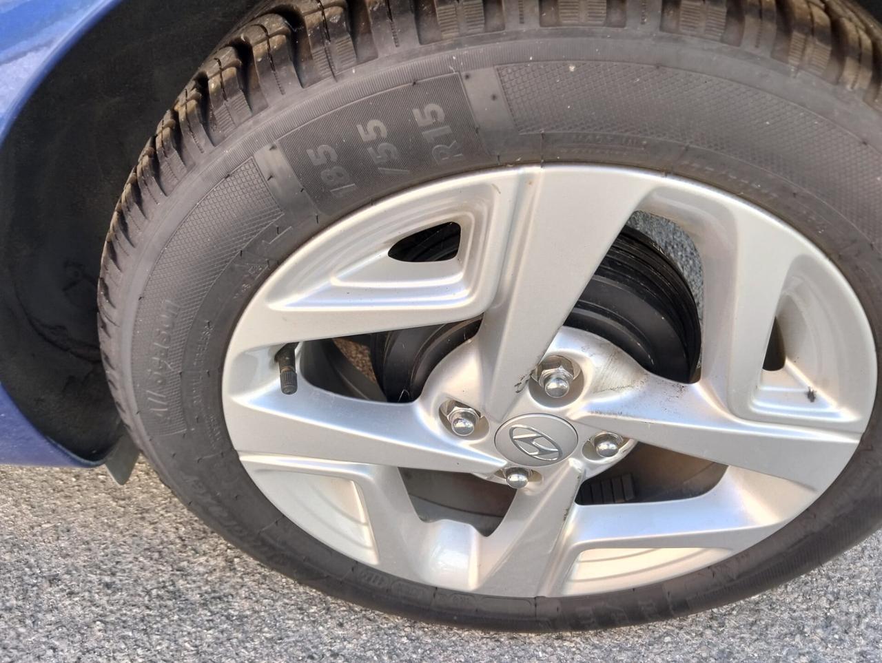 Hyundai i10 1.0 MPI Prime 2021 SINISTRATA