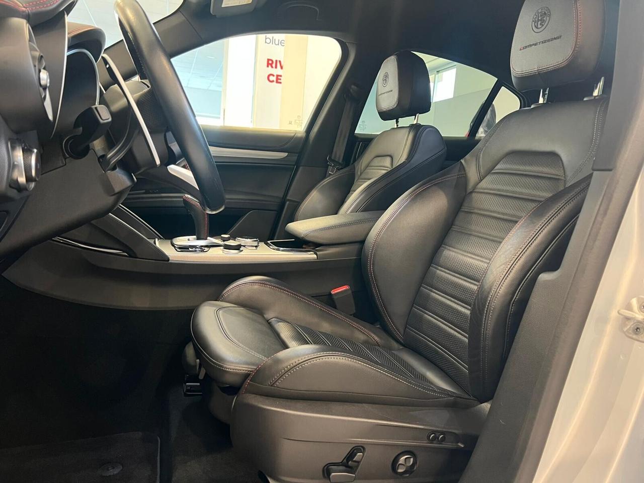 Alfa Romeo Stelvio 2.2 Turbodiesel 210 CV AT8 Q4 Competizione