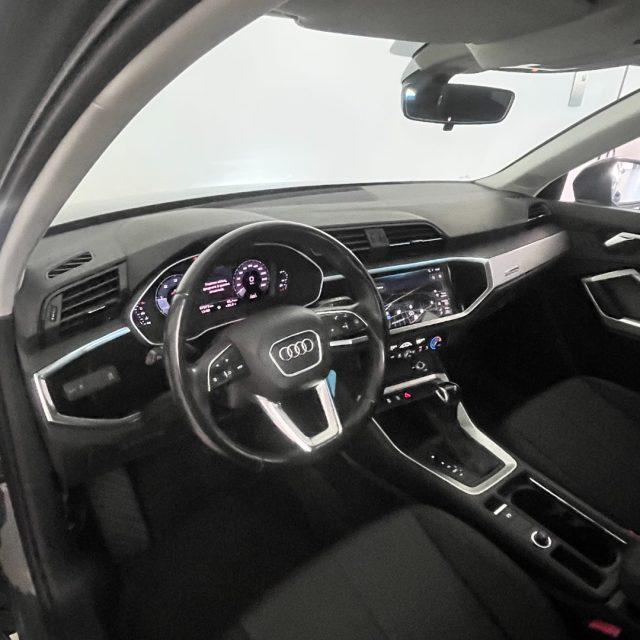 AUDI Q3 35 TDI S tronic Business