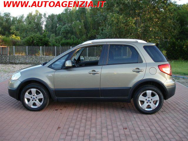 FIAT Sedici 1.9 MJT 4x4 Emotion...