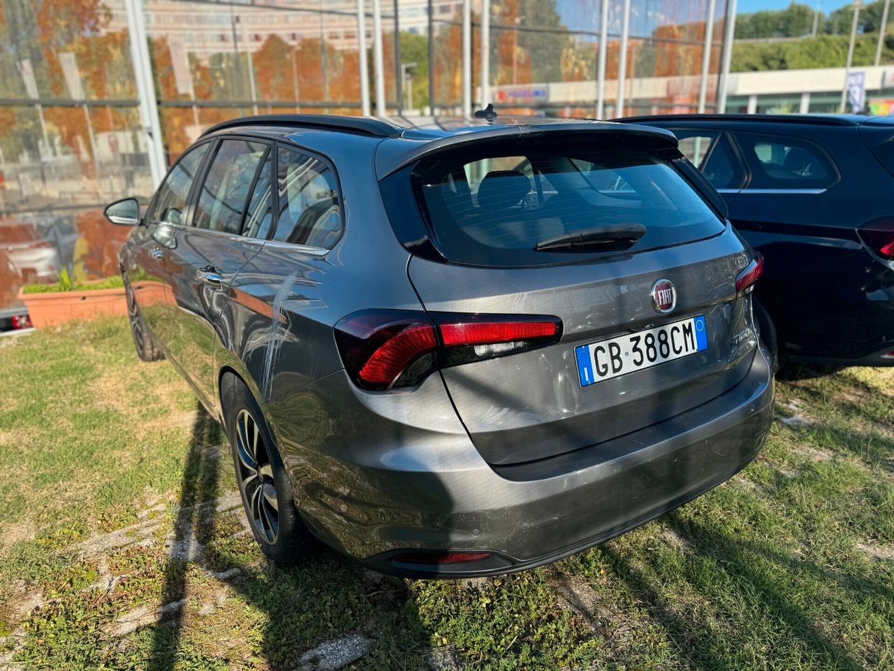 Fiat Tipo SW 1.6cc Mjt 120cv Lounge Vari Colori