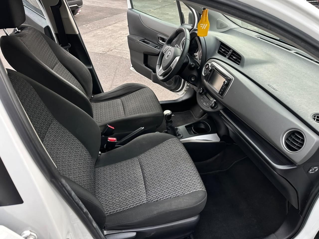 Toyota Yaris 1.0 5 porte Active