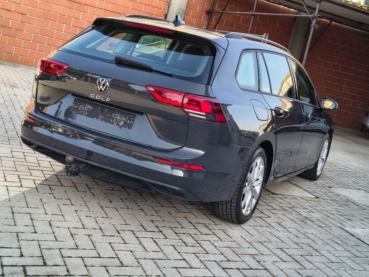 VOLKSWAGEN - Golf - Variant 2.0 TDI SCR Style