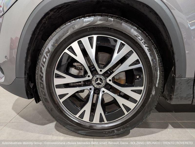 Mercedes-Benz GLA 180 D SPORT AUTOMATIC ''NEOPATENTATI''