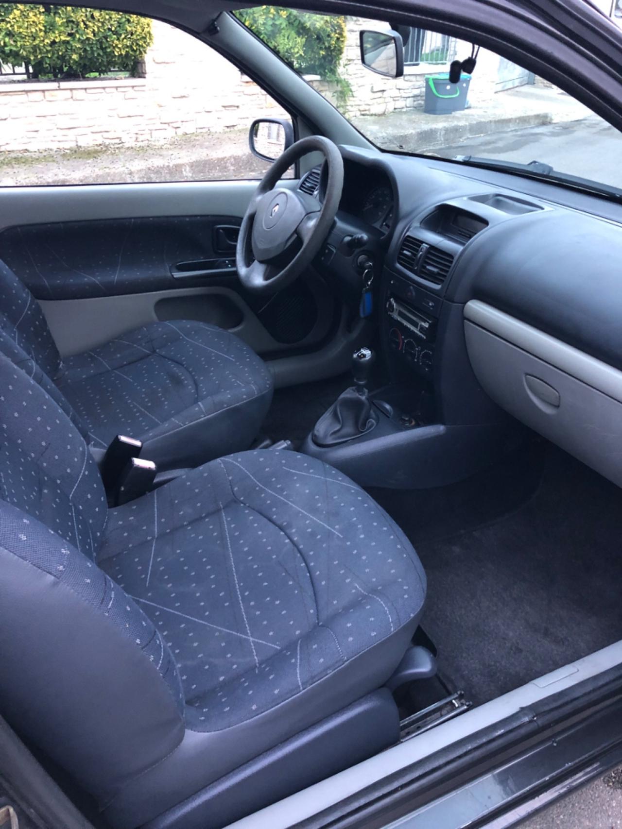 RENAULT CLIO 1.5 DIESEL DYNAMIQ