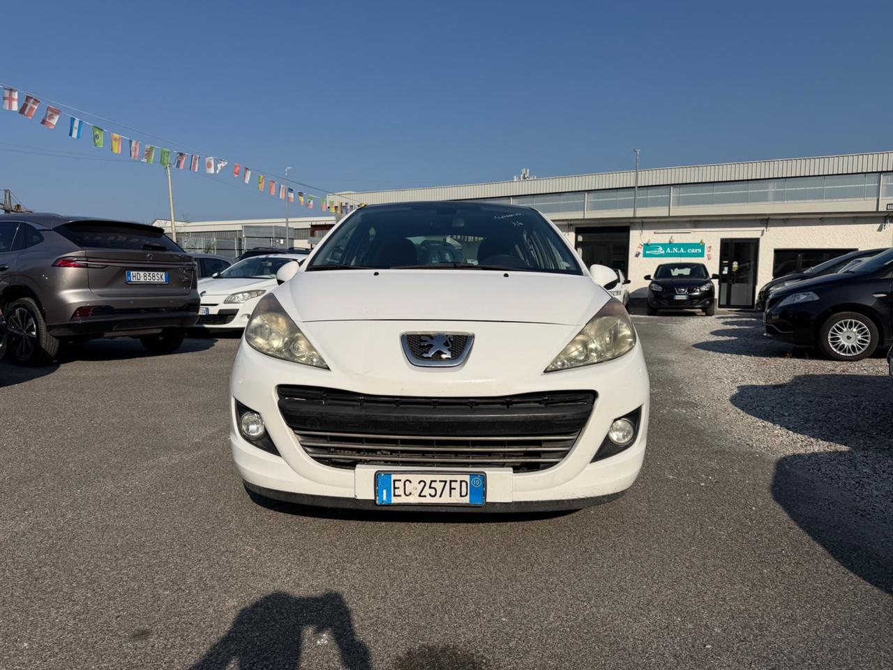 Peugeot 207 1.6 8V HDi 93CV 5p. XS
