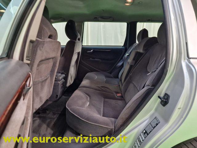 VOLVO V70 2.4 D5 20V cat