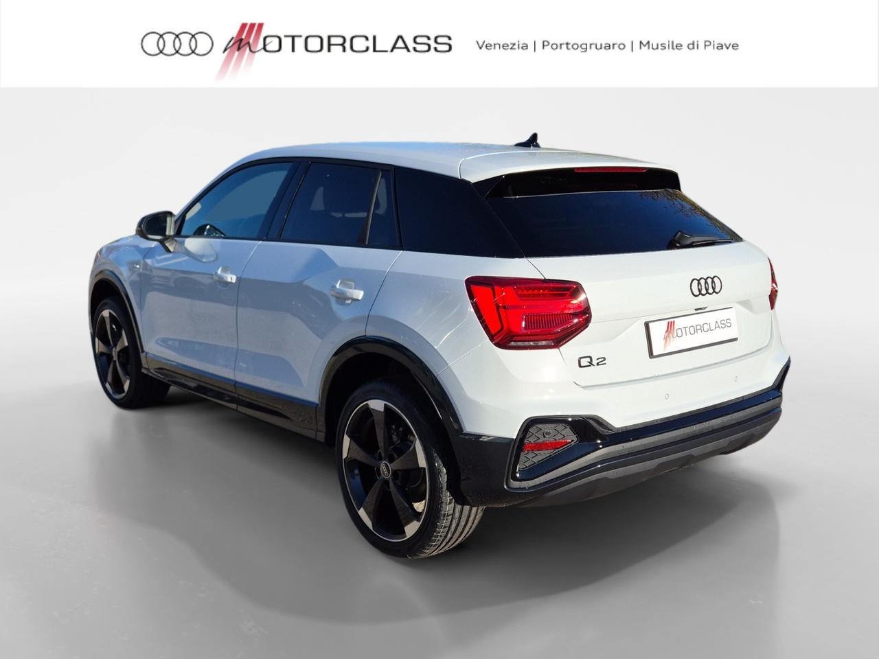 Audi Q2 35 2.0 tdi identity black s tronic