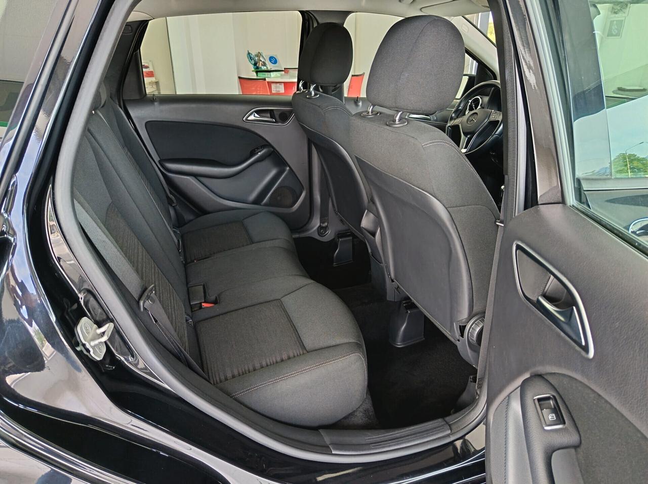 Mercedes B 180 CDI Executive "LEGGI"