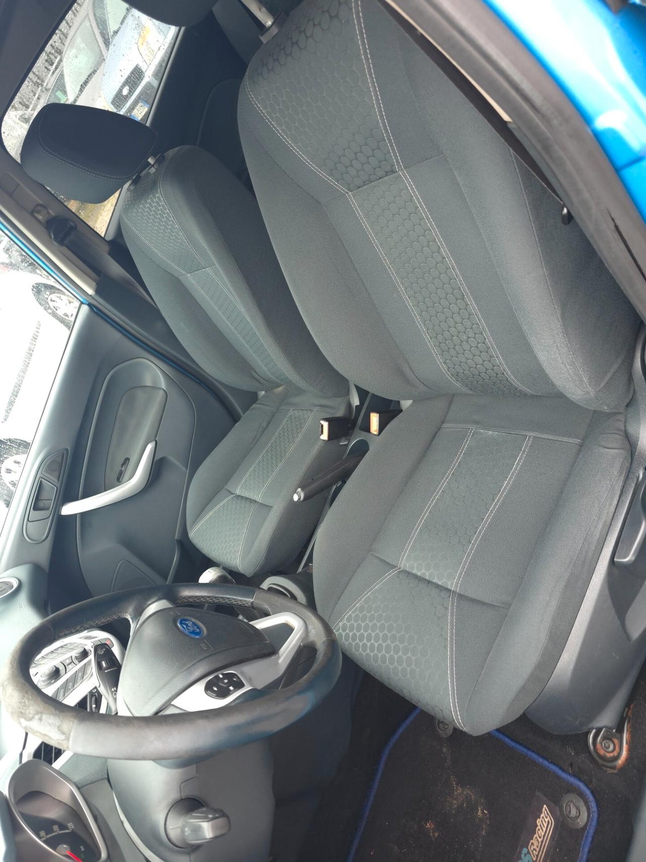 Ford Fiesta 1.4 TDCi 5p. Titanium