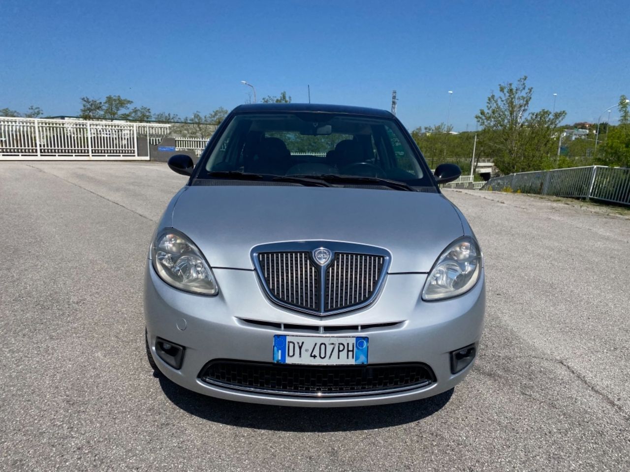 Lancia ypsilon 1.3 mtj