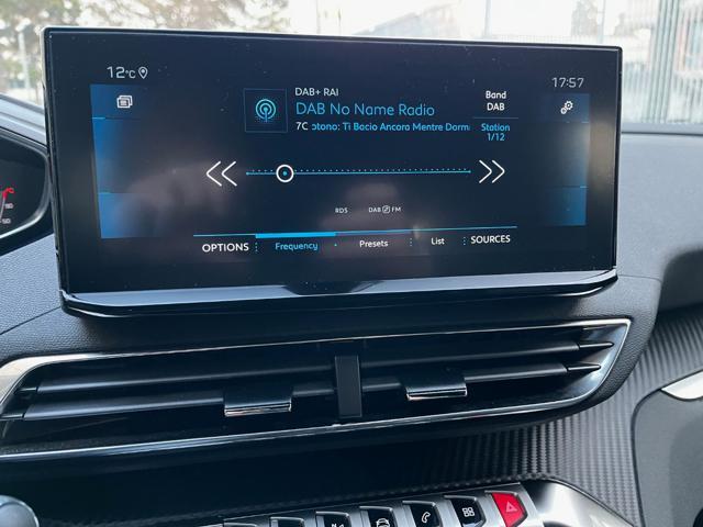 PEUGEOT 3008 PureTech Turbo 130 S&S Allure Pack