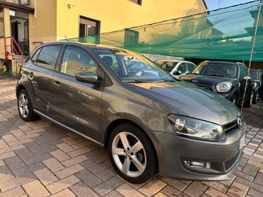Volkswagen Polo 1.4 5 porte Highline - ok neopatentati