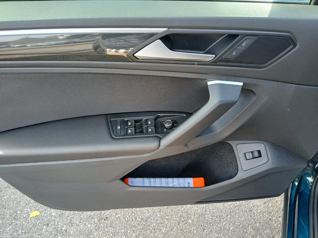 Volkswagen Tiguan 2.0 TDI 150 CV SCR DSG Elegance-AZIENDALE