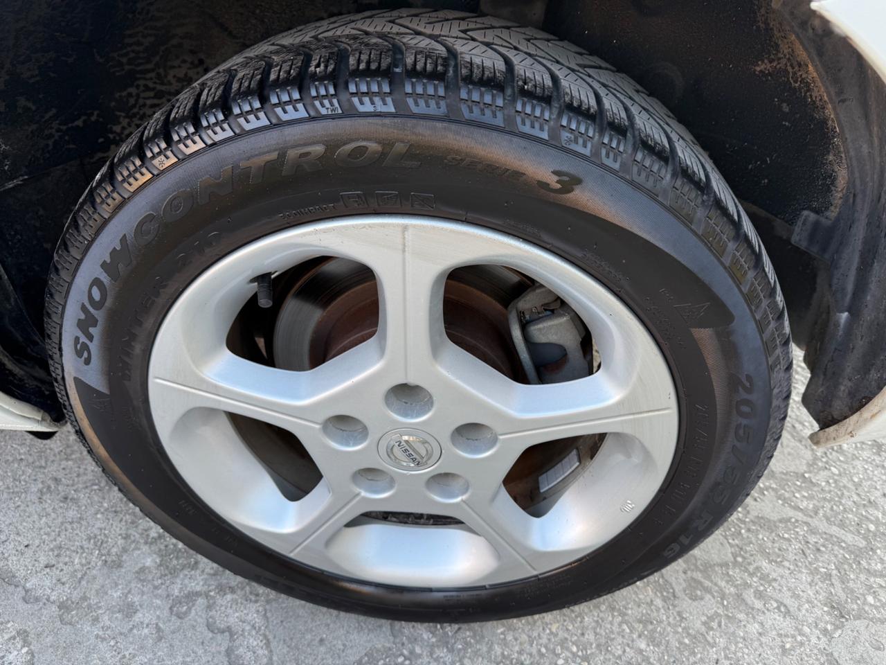 Nissan Leaf Tekna 30KWh Solar pack Spoiler 2016