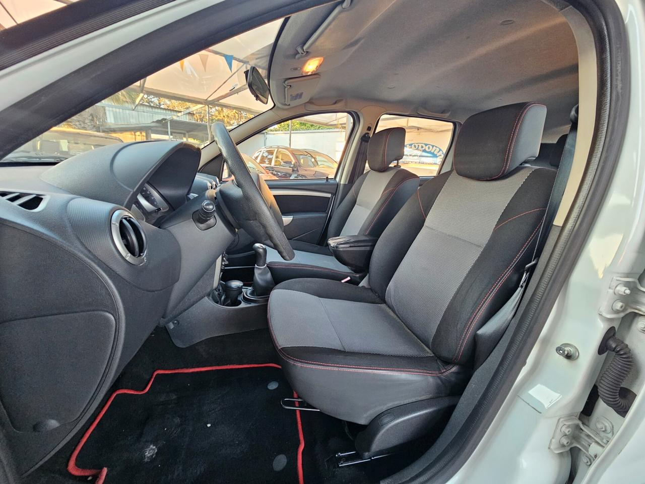 Dacia Duster 1.6 110CV GPL Lauréate