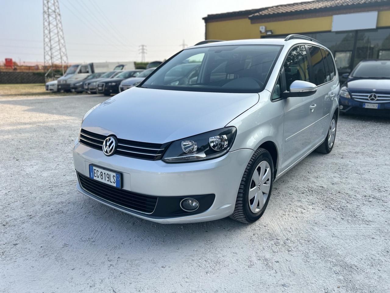 VOLKSWAGEN TOURAN 1.6 TDI 105CV 7 POSTI OK NEOP.