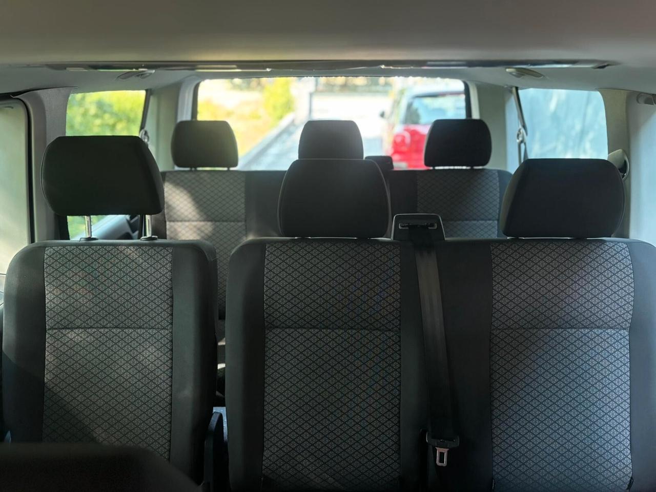 Volkswagen Caravelle 2.0 TDI 110CV PC 9 posti