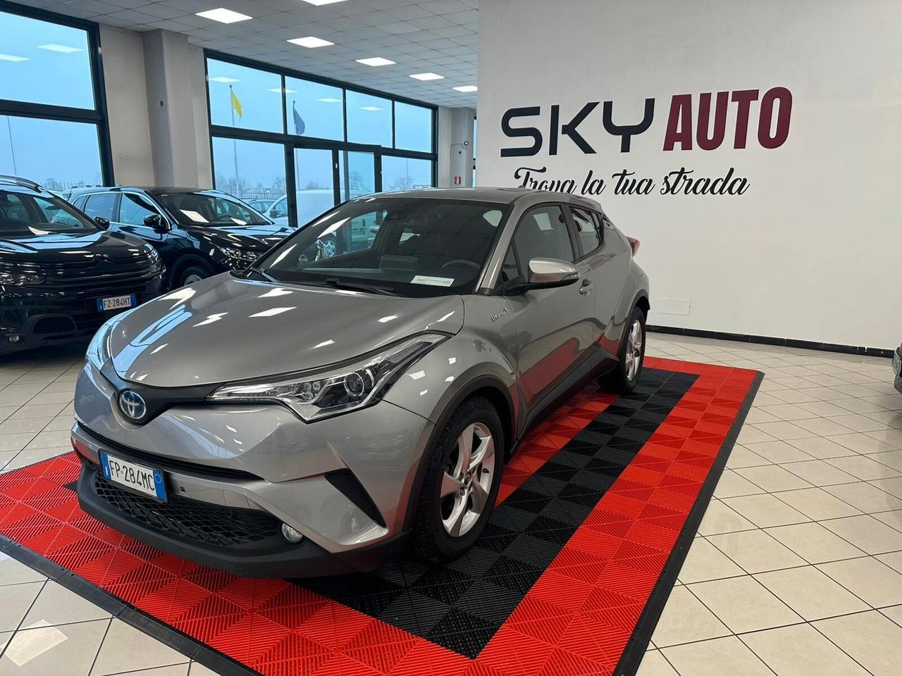 Toyota C-HR 1.8 Hybrid E-CVT Business