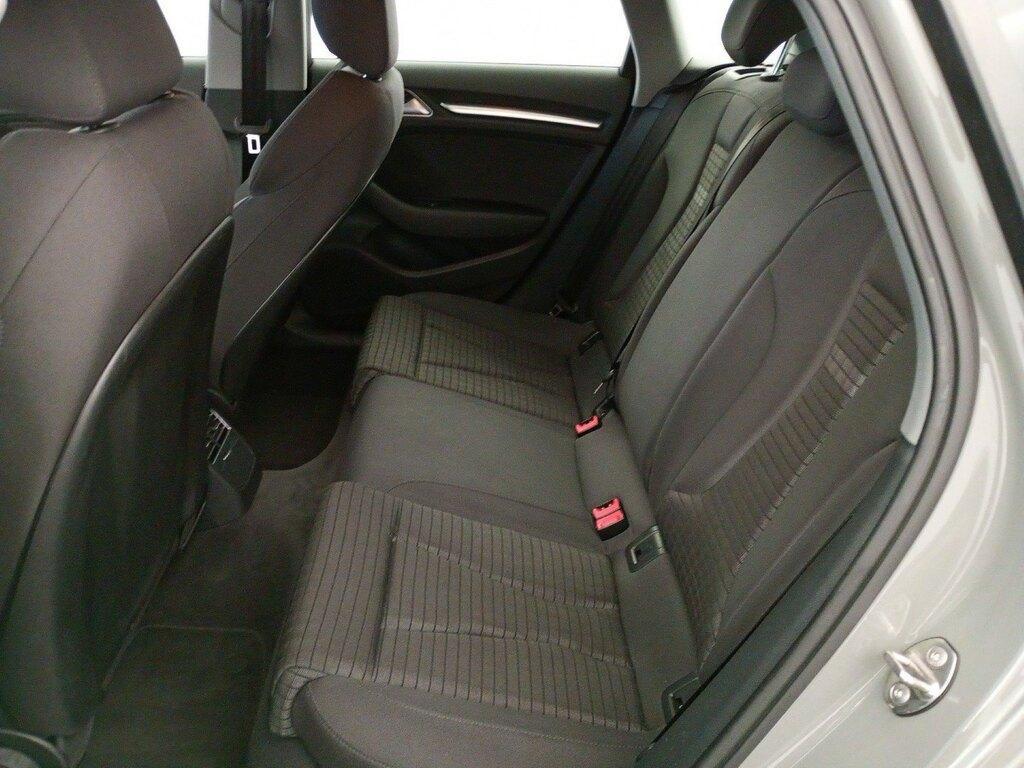 Audi A3 30 1.6 TDI Business S tronic
