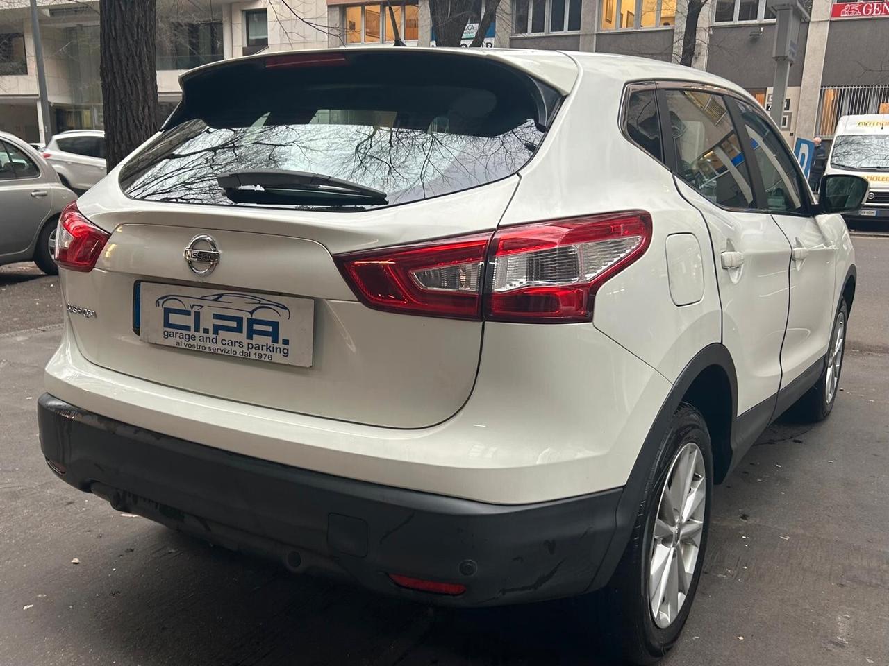 Nissan Qashqai 1.5 dCi Visia